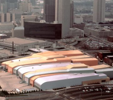 سایت مرکز گردهمایی کلمبوس در ایالت اهایو، آمریکا، طراح: پیتر آیزنمن