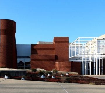 مرکز وکسنر برای هنرهای بصری - اثر پیتر آیزنمن