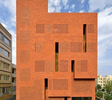 ساختمان کهن سرام